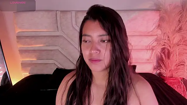 Rebeca Williams  online show from November 2025 11:47:01 AM