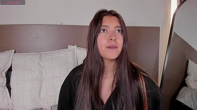 Rebeca Williams  online show from June 2026 10:38:02 AM