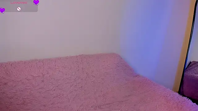 Rebeca Williams  online show from April 2026 12:34:01 PM