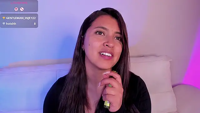 Rebeca Williams  online show from November 2025 11:59:01 PM