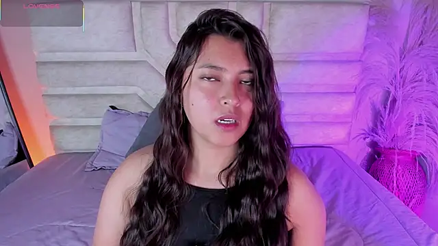 Rebeca Williams  online show from November 2025 12:15:02 AM