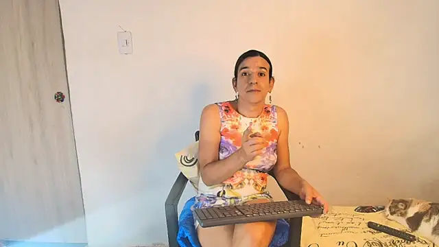 Oh Tique online show from November 2025 01:39:02 AM