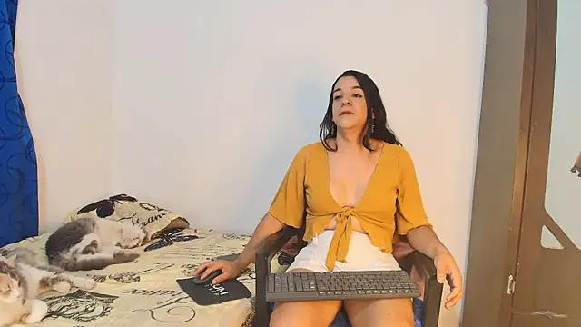 Oh Tique online show from September 2025 03:13:01 PM