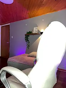 Snapshot of Isabella_boobd chatting on January 2025 10:18:01 PM Isabella boobd online show from January 2025 10:18:01 PM