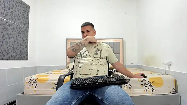 simookeler online show from January 2026 12:17:01 AM