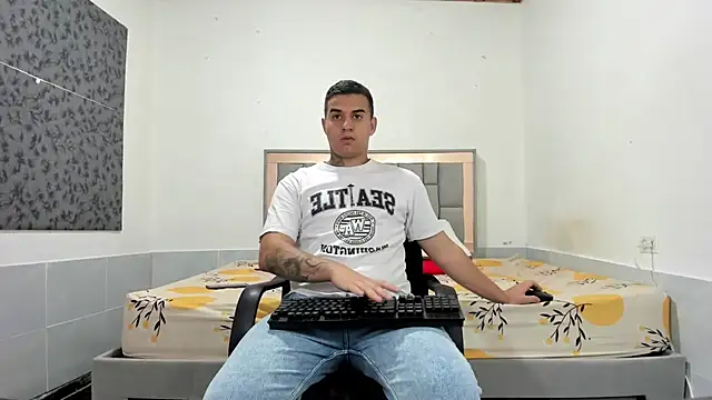 simookeler online show from November 2025 10:54:01 PM