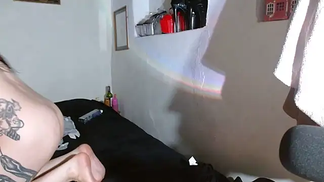 kittenlizz online show from October 2025 04:53:02 PM