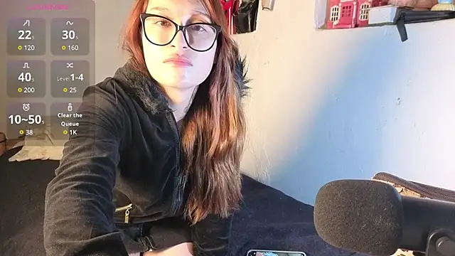 Snapshot of kittenlizz chatting on July 2026 08:09:02 PM kittenlizz online show from July 2026 08:09:02 PM