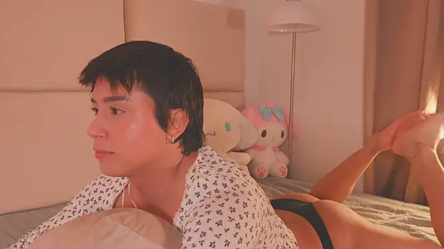 SweetHanson online show from March 2026 03:23:01 PM