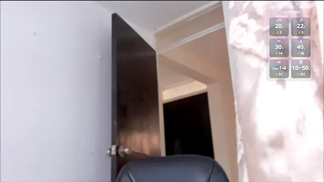 DianaDirty1 online show from October 2025 04:04:02 PM