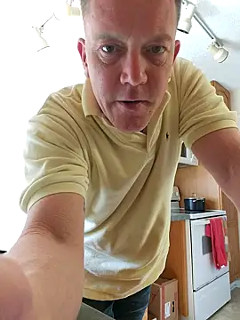 Bigtater1999 online show from March 2026 07:14:02 PM