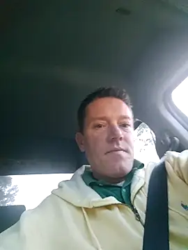 Snapshot of Bigtater1999 chatting on December 2025 10:09:01 PM Bigtater1999 online show from December 2025 10:09:01 PM