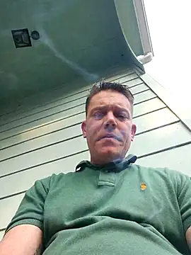 Bigtater1999 online show from March 2026 10:05:01 PM