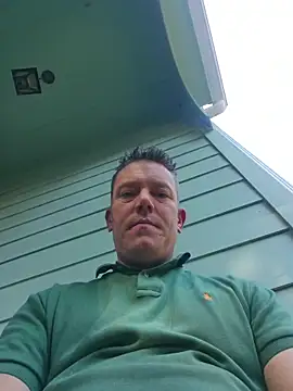 Bigtater1999 online show from June 2026 09:19:02 PM