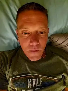 Snapshot of Bigtater1999 chatting on March 2025 04:00:01 AM Bigtater1999 online show from March 2025 04:00:01 AM