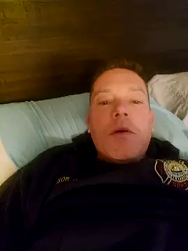 Snapshot of Bigtater1999 chatting on November 2025 02:21:01 PM Bigtater1999 online show from November 2025 02:21:01 PM