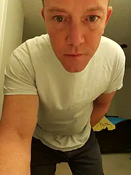 Snapshot of Bigtater1999 chatting on November 2025 12:15:02 AM Bigtater1999 online show from November 2025 12:15:02 AM