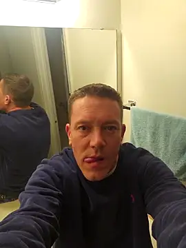 Snapshot of Bigtater1999 chatting on November 2025 12:14:02 AM Bigtater1999 online show from November 2025 12:14:02 AM