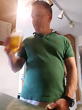 Bigtater1999 online show from March 2026 09:54:02 PM