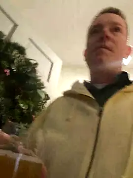 Snapshot of Bigtater1999 chatting on December 2025 10:26:02 PM Bigtater1999 online show from December 2025 10:26:02 PM