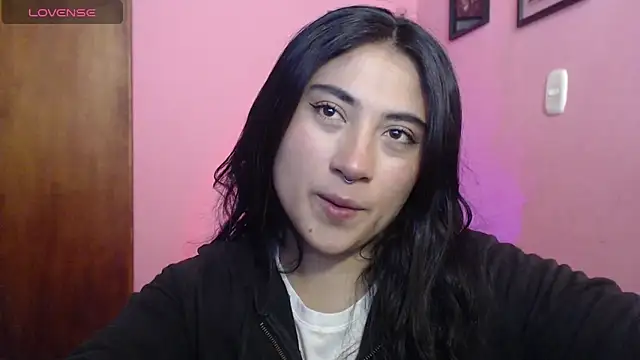 bunnyemilyrose36 online show from November 2025 02:20:01 PM