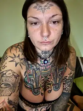 lizzardqueeen online show from November 2025 05:34:01 AM