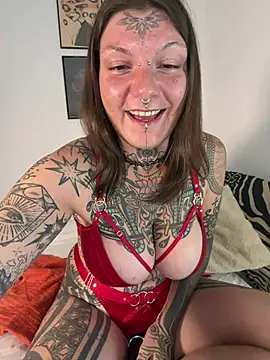 lizzardqueeen online show from May 2026 12:20:02 AM