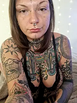 lizzardqueeen online show from February 2026 07:54:02 AM