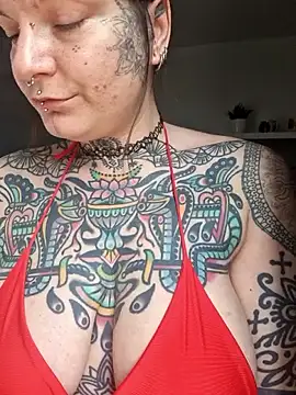 lizzardqueeen online show from January 2026 01:48:01 PM