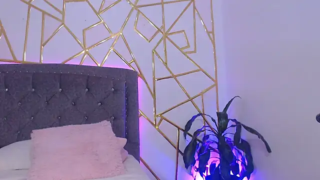 Zara47sweet online show from February 2026 02:53:01 AM