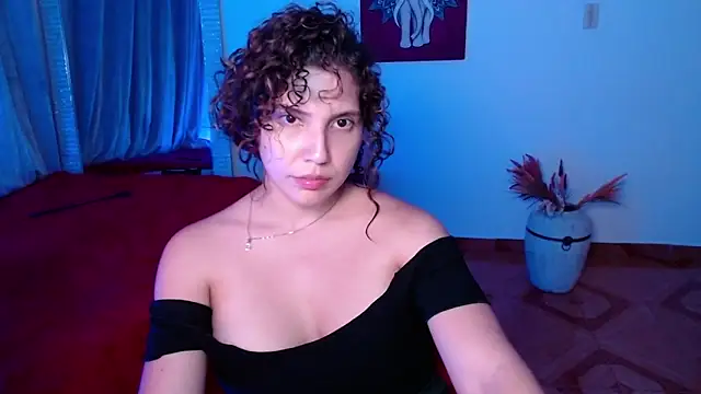 Snapshot of Sigrid- chatting on March 2025 03:36:01 AM Sigrid- online show from March 2025 03:36:01 AM