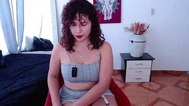 Snapshot of Sigrid- chatting on February 2025 09:29:01 PM Sigrid- online show from February 2025 09:29:01 PM