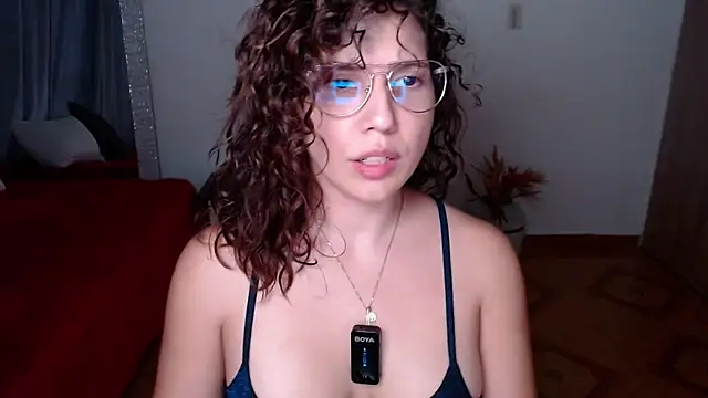 Snapshot of Sigrid- chatting on March 2025 11:27:02 PM Sigrid- online show from March 2025 11:27:02 PM