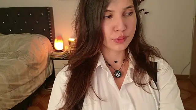 Snapshot of Sigrid- chatting on March 2026 01:33:01 AM Sigrid- online show from March 2026 01:33:01 AM