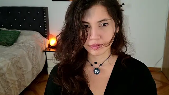 Snapshot of Sigrid- chatting on January 2026 01:45:02 AM Sigrid- online show from January 2026 01:45:02 AM