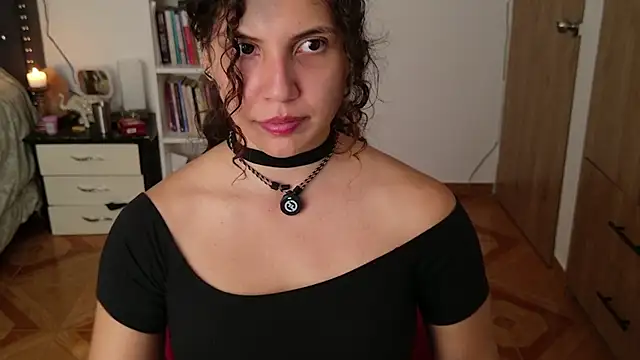 Snapshot of Sigrid- chatting on May 2026 12:44:02 AM Sigrid- online show from May 2026 12:44:02 AM