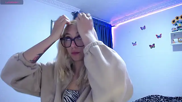 Soffy-brooks online show from April 2026 03:35:01 AM