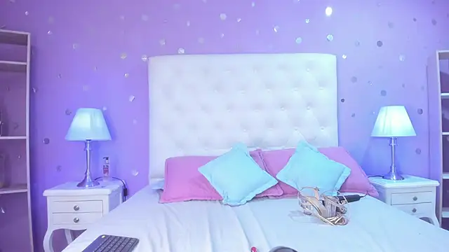 scarlette 15  online show from February 2026 03:17:02 AM