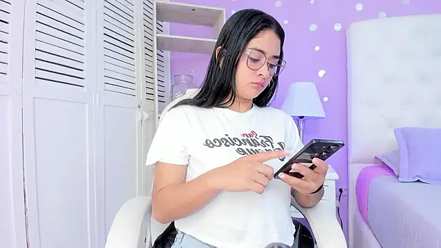 scarlette 15  online show from February 2026 03:15:01 AM