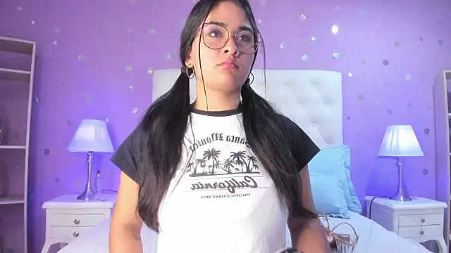 scarlette 15  online show from February 2026 03:17:01 AM