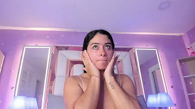 Snapshot of scarlette_15_ chatting on July 2026 03:09:01 AM scarlette 15 online show from July 2026 03:09:01 AM