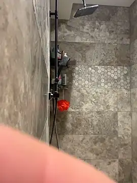 unconnudu21000 online show from November 2025 05:24:01 PM