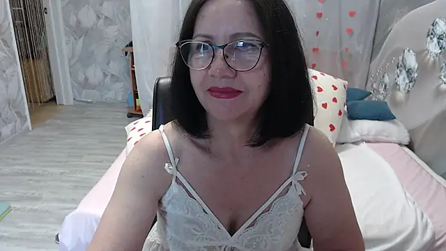 OlgaHottie online show from June 2026 11:48:01 PM