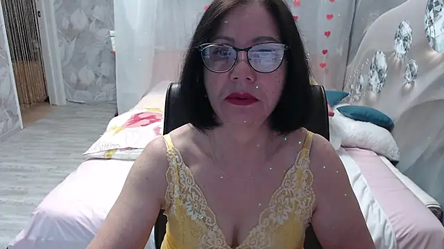OlgaHottie online show from April 2026 11:33:02 PM