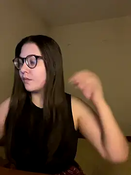 Prudie Gabriella online show from November 2025 08:35:01 PM