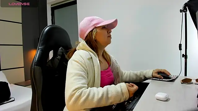 alma fenix online show from March 2026 12:50:02 PM