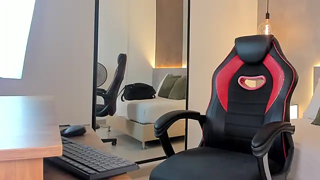 Snapshot of alma_fenix chatting on November 2025 12:20:01 PM alma fenix online show from November 2025 12:20:01 PM