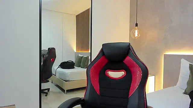 Snapshot of alma_fenix chatting on November 2025 12:20:01 PM alma fenix online show from November 2025 12:20:01 PM