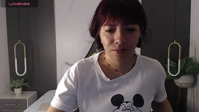 Snapshot of alma_fenix chatting on March 2025 12:12:01 PM alma fenix online show from March 2025 12:12:01 PM