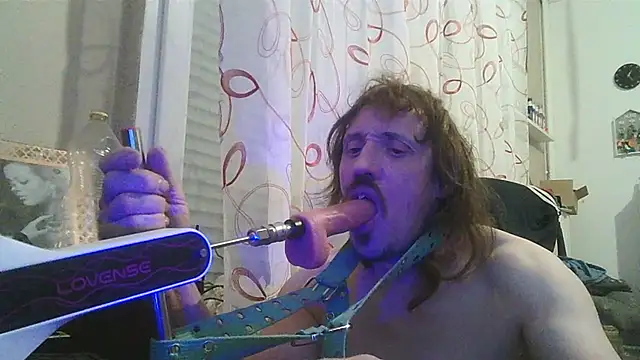 Snapshot of cyril020202 chatting on December 2025 12:15:01 PM cyril020202 online show from December 2025 12:15:01 PM